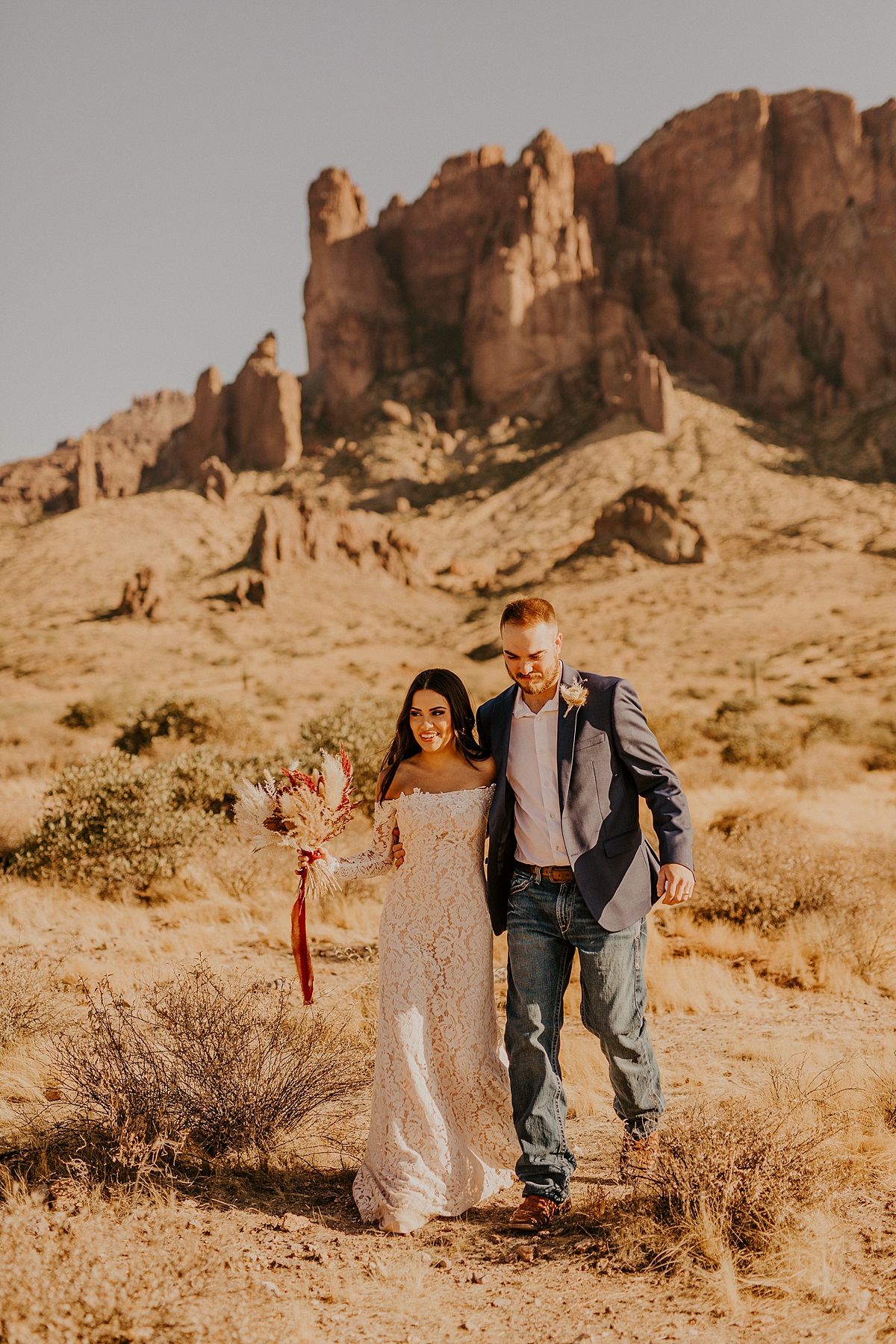 Intimate-elopement-in-superstition-mountain-wilderness-allison-slater-photography34.jpg