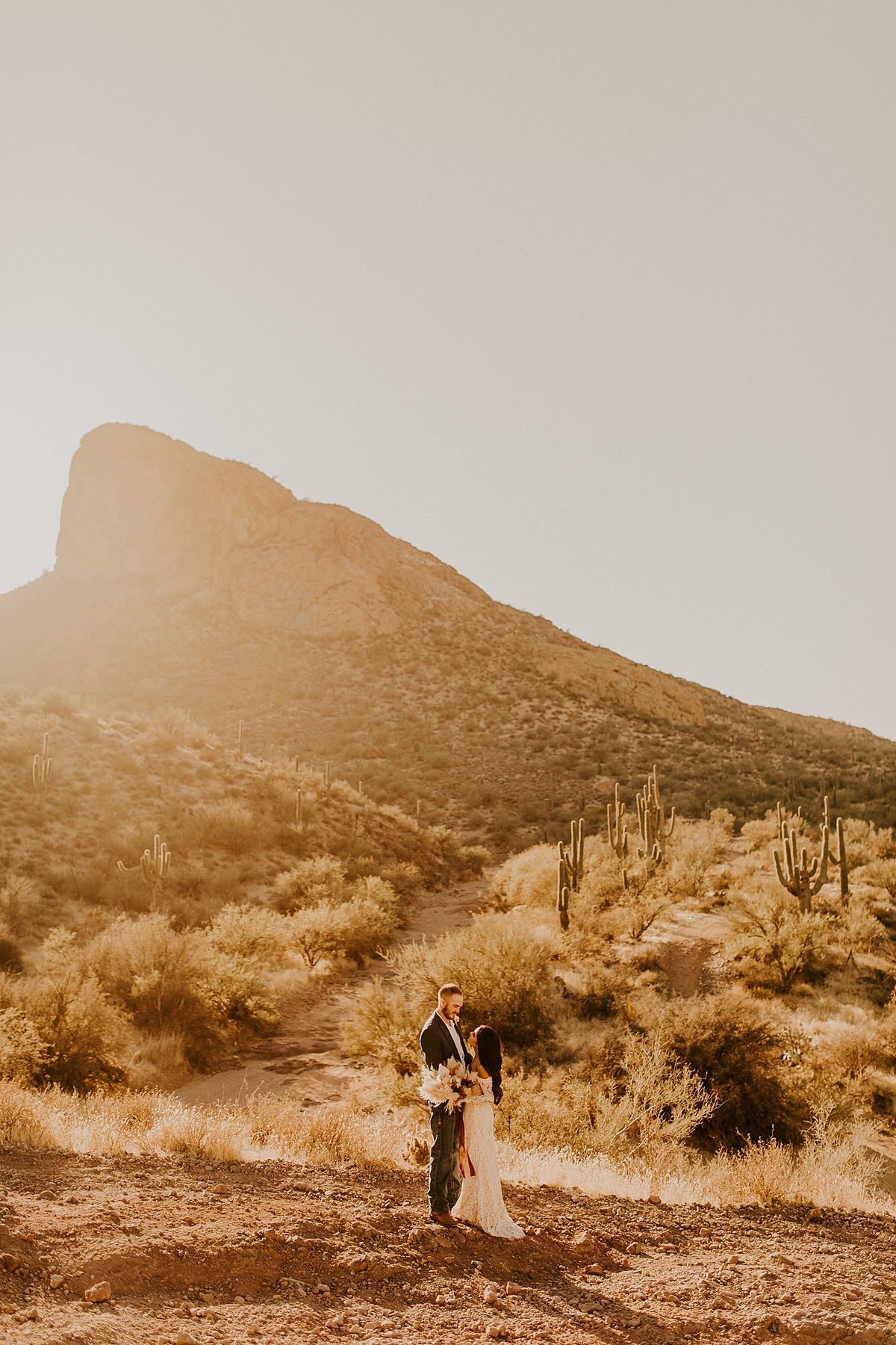 Intimate-elopement-in-superstition-mountain-wilderness-allison-slater-photography42.jpg