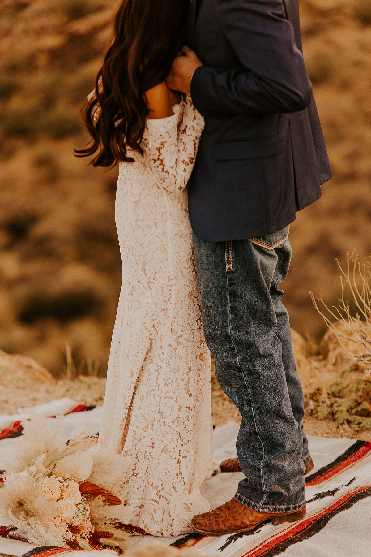 Intimate-elopement-in-superstition-mountain-wilderness-allison-slater-photography68.jpg