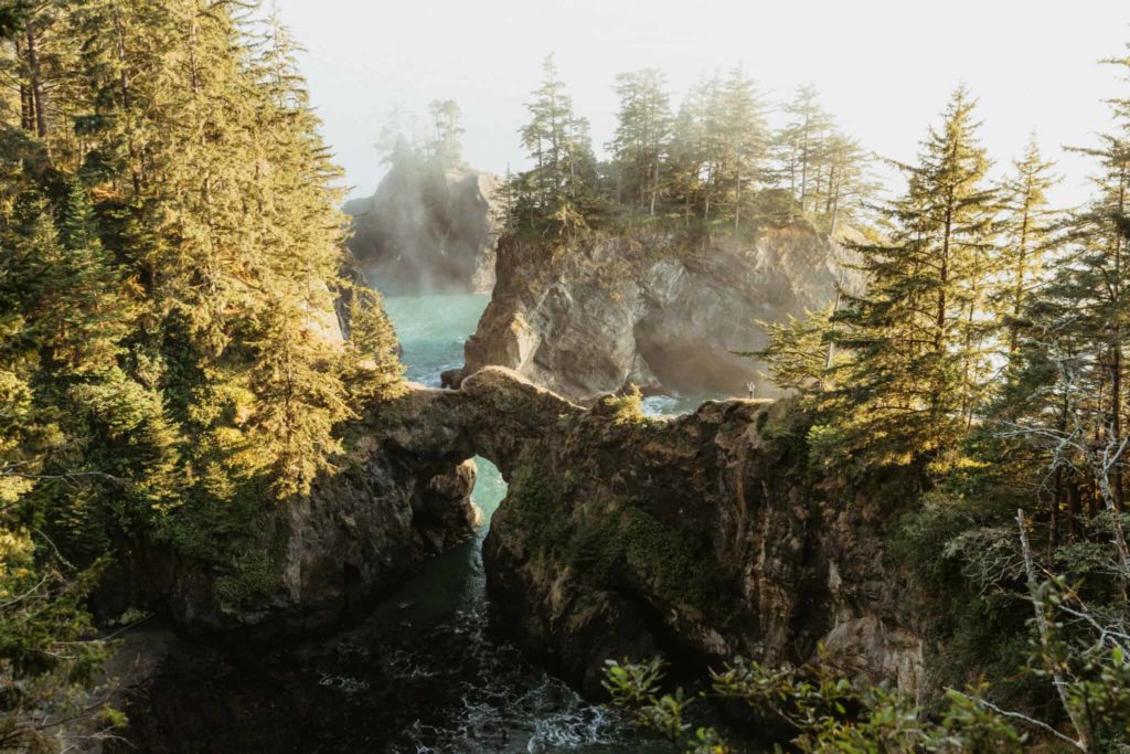 Natural Bridge in Brookings for an Oregon elopement location 